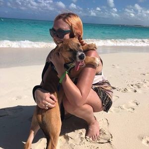 Meet your Posher, Crystal